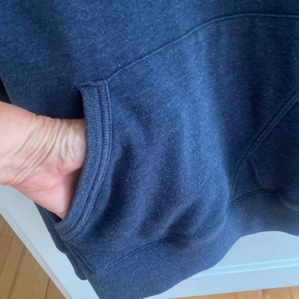 Volcom Dark Blue Hoodie with Logo size - Picture 5 of 10